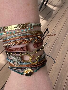 11 Pura Vida String Bracelets